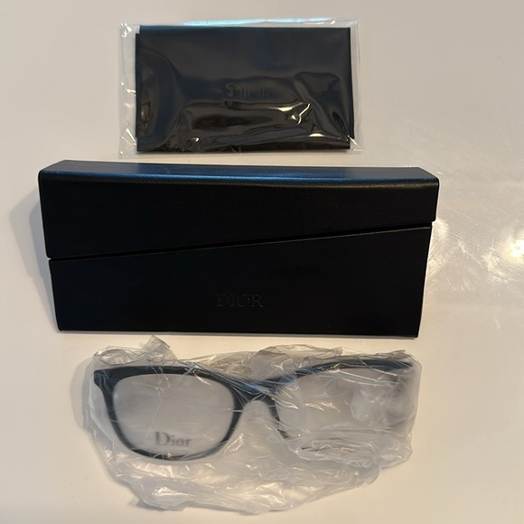 Dior Woman’s Montaigne 41 - 52mm Optical Frames - Picture 3 of 6